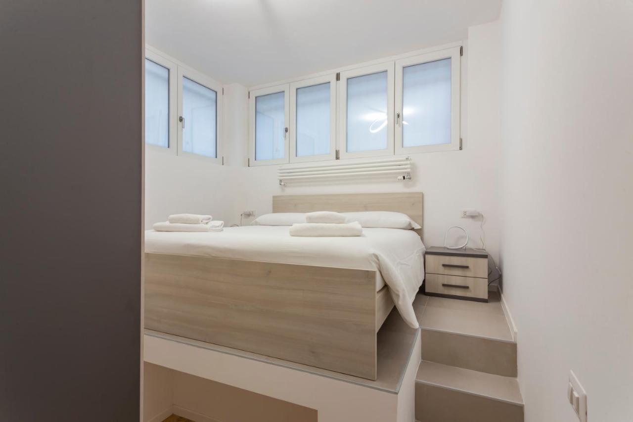 I Host Apartment - Val Strona 6 Milán Exteriér fotografie