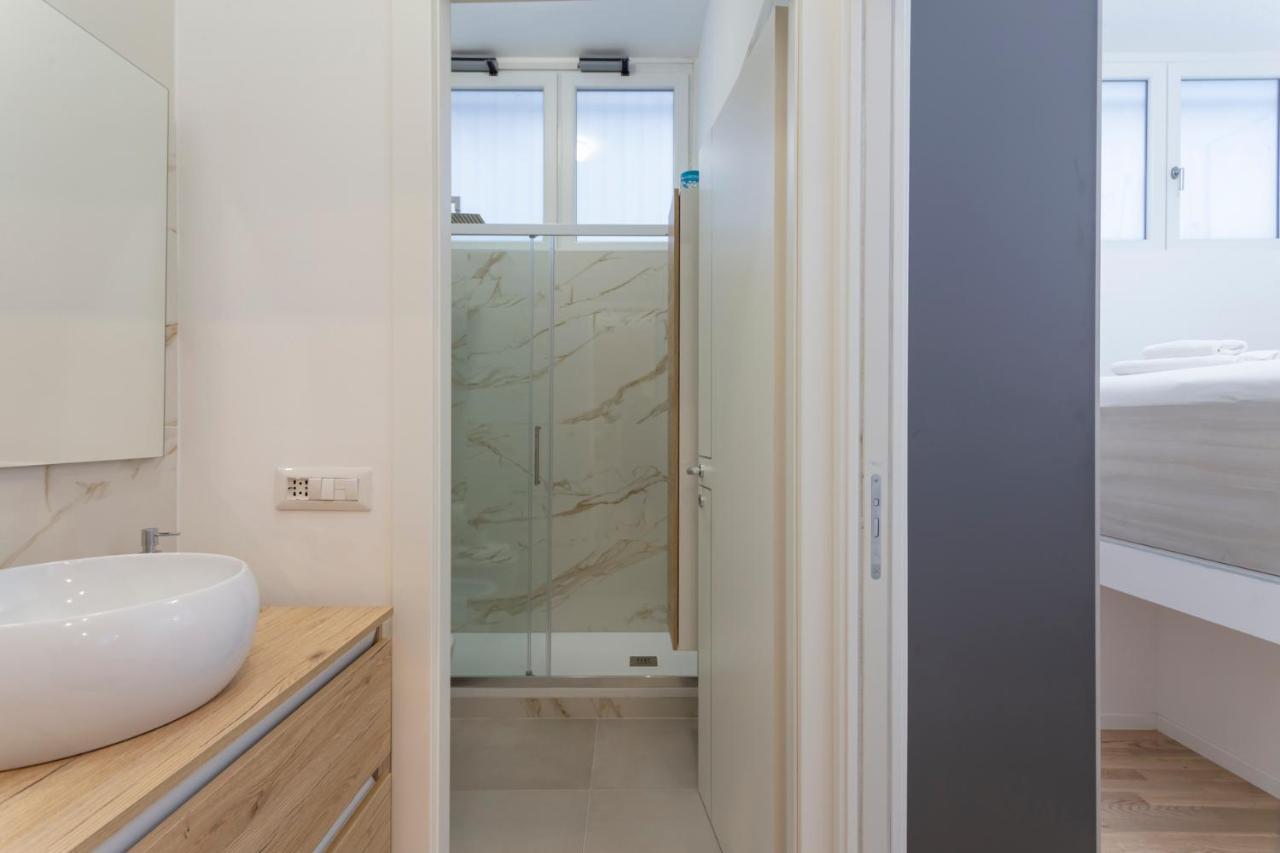 I Host Apartment - Val Strona 6 Milán Exteriér fotografie
